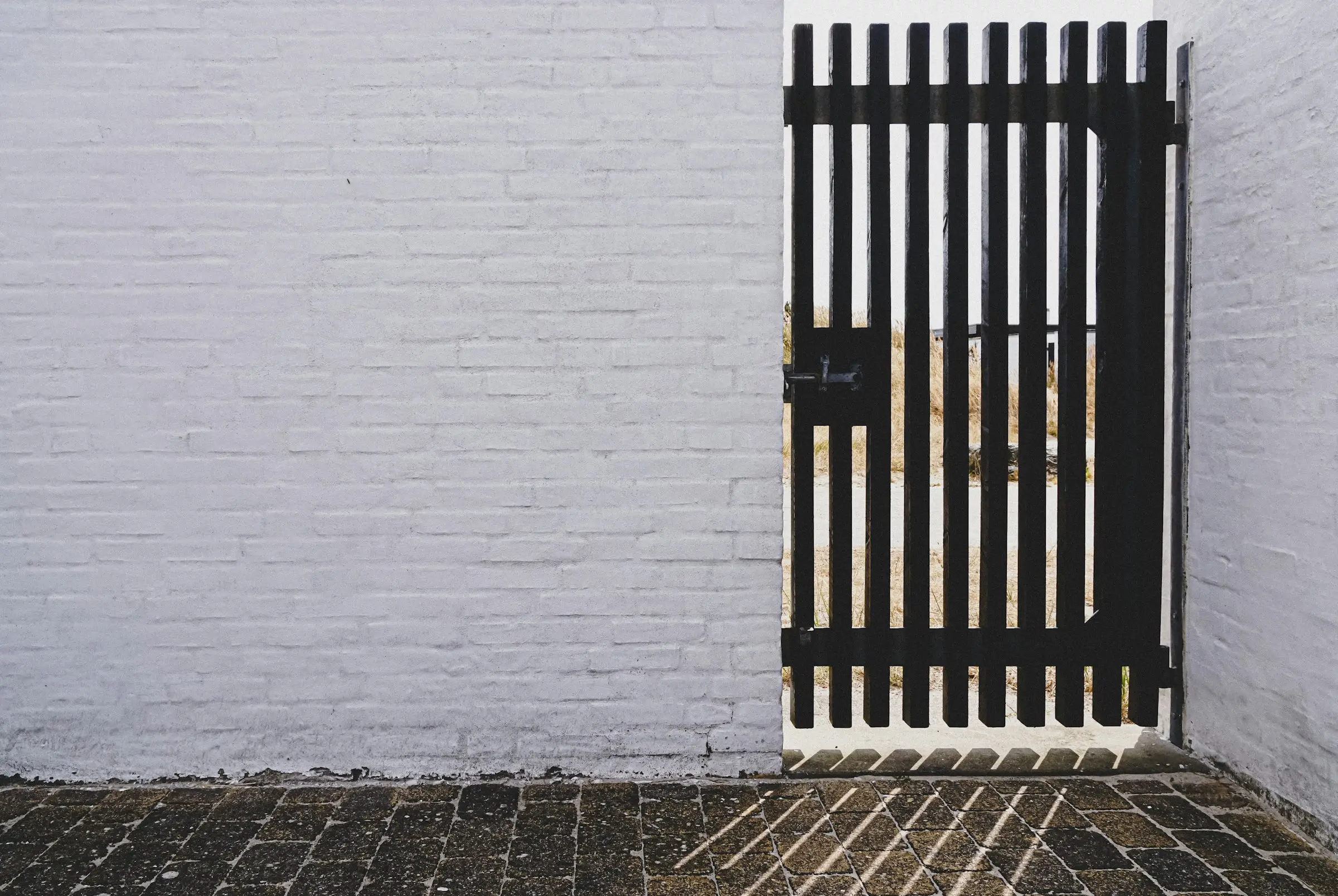 Aluminium sliding gate with automation opening